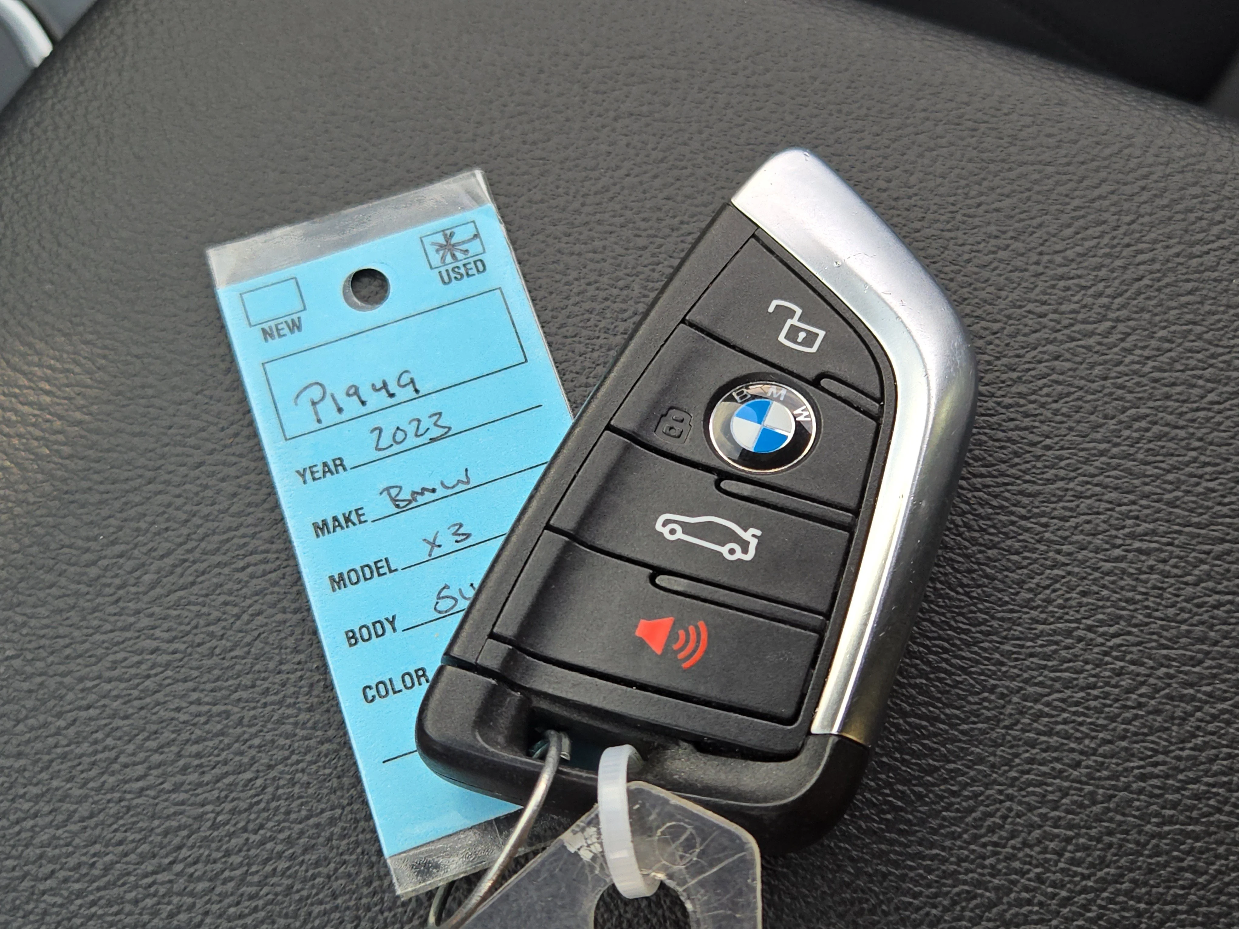 Used 2023 Alpine White BMW sDrive30i image 37