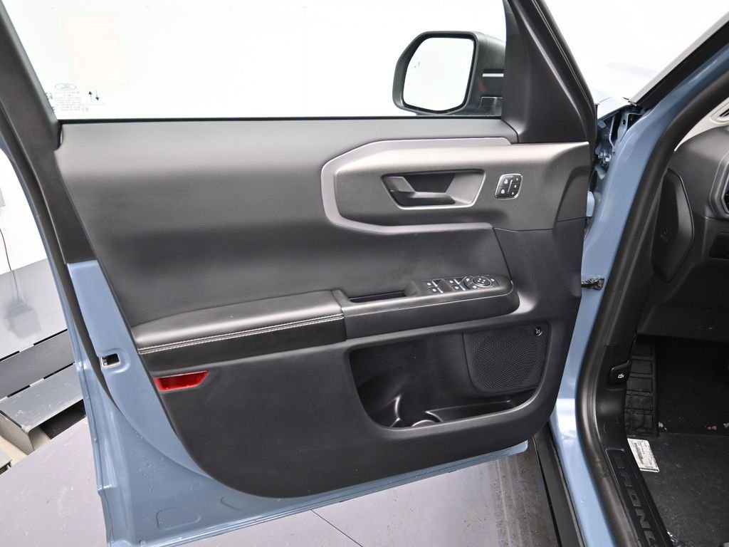New 2026 Azure Gray Metallic Tri-Coat Ford Outer Banks® image 9