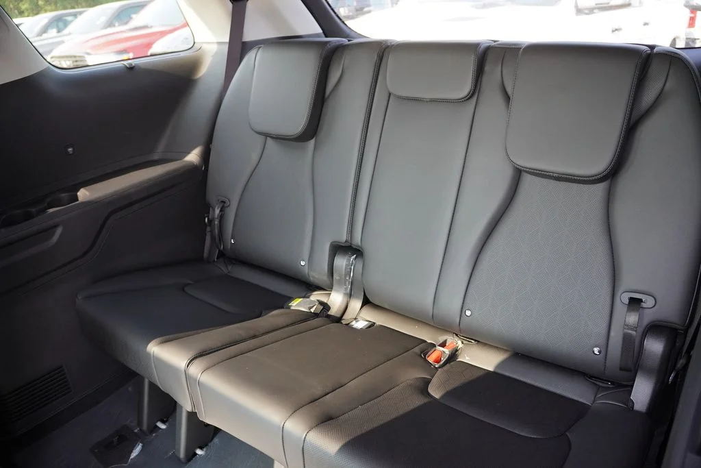 2027 Kia Carnival SX - Photo 12