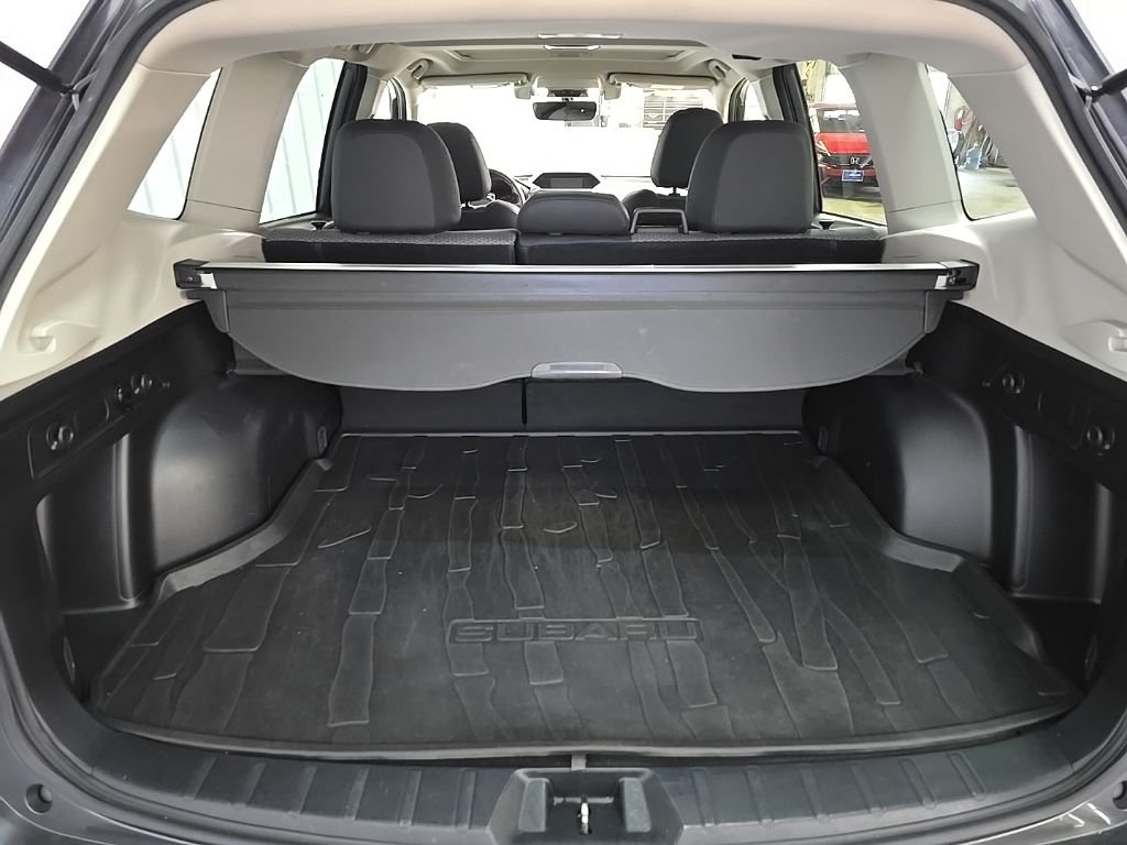 Used 2020 Gray Metallic Subaru Sport image 12