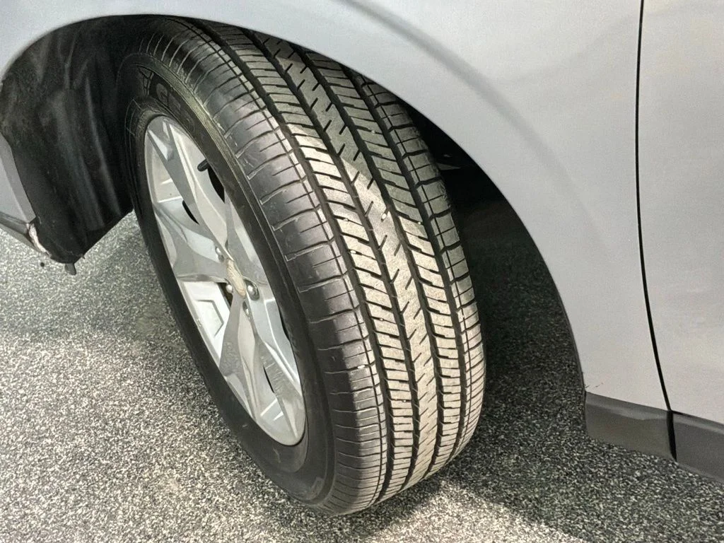 Used 2015 Ice Silver Metallic Subaru 2.5i Limited image 32