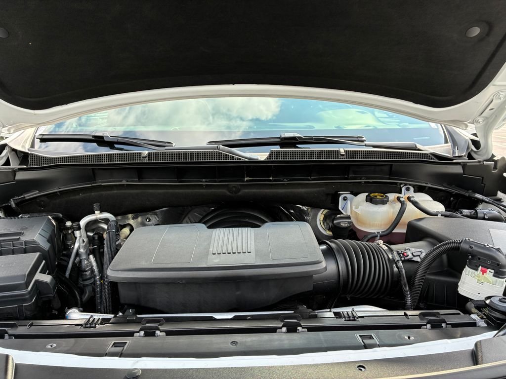 Used 2024 White Chevrolet RST image 23