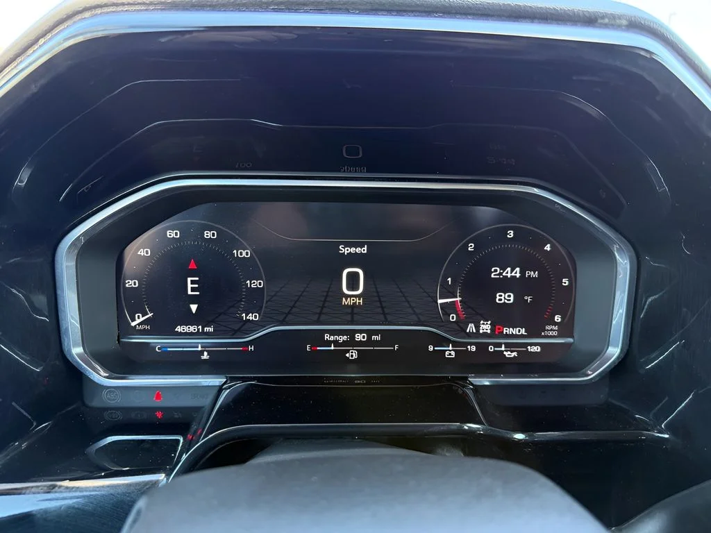 Used 2024 Summit White GMC SLE image 17