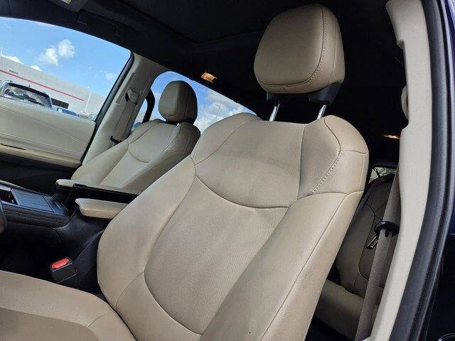 Used 2023 Blueprint Toyota XLE 8-Passenger image 11