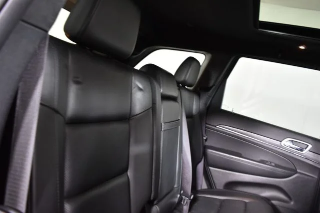 Used 2020 Gray Jeep Limited image 15