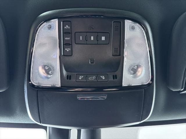New 2026 Diamond Black Clear-Coat Exterior Paint Dodge GT PLUS image 32