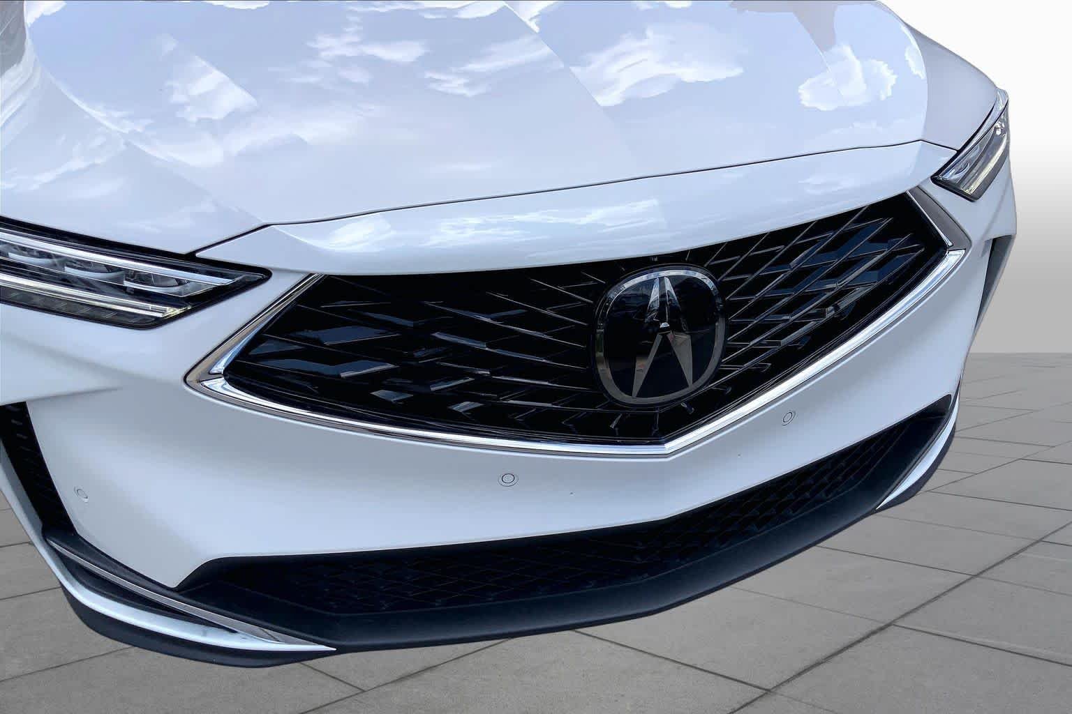 Used 2026 Platinum White Pearl Acura w/Technology Package image 30