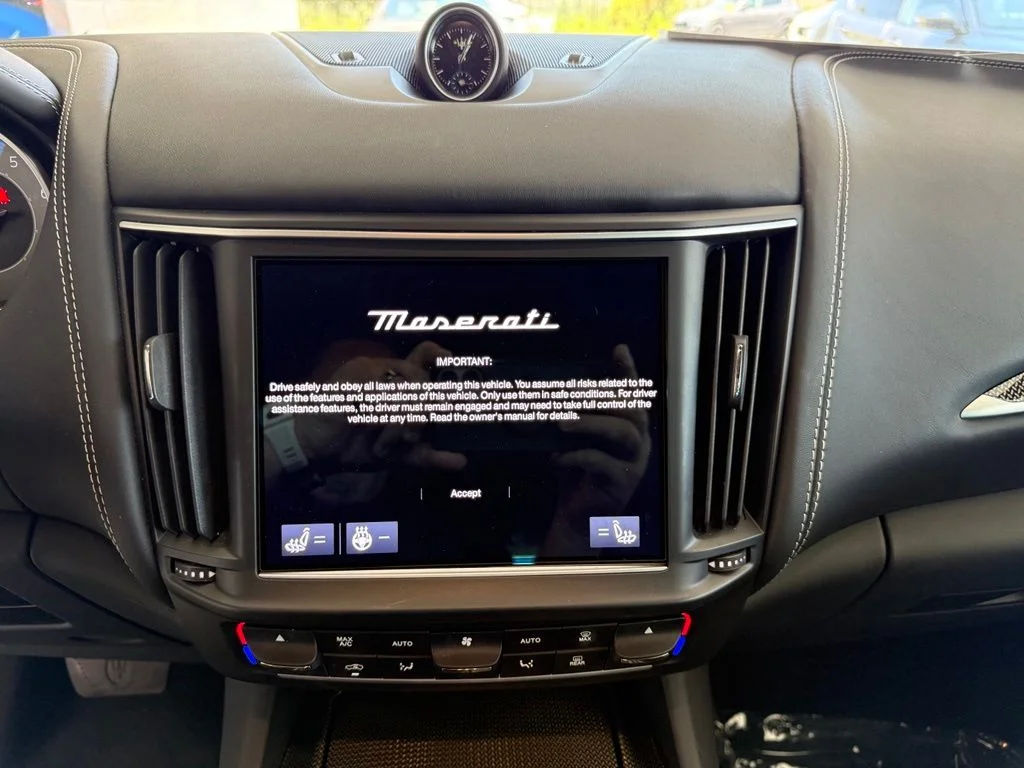 Used 2022 Bianco Maserati GT image 24
