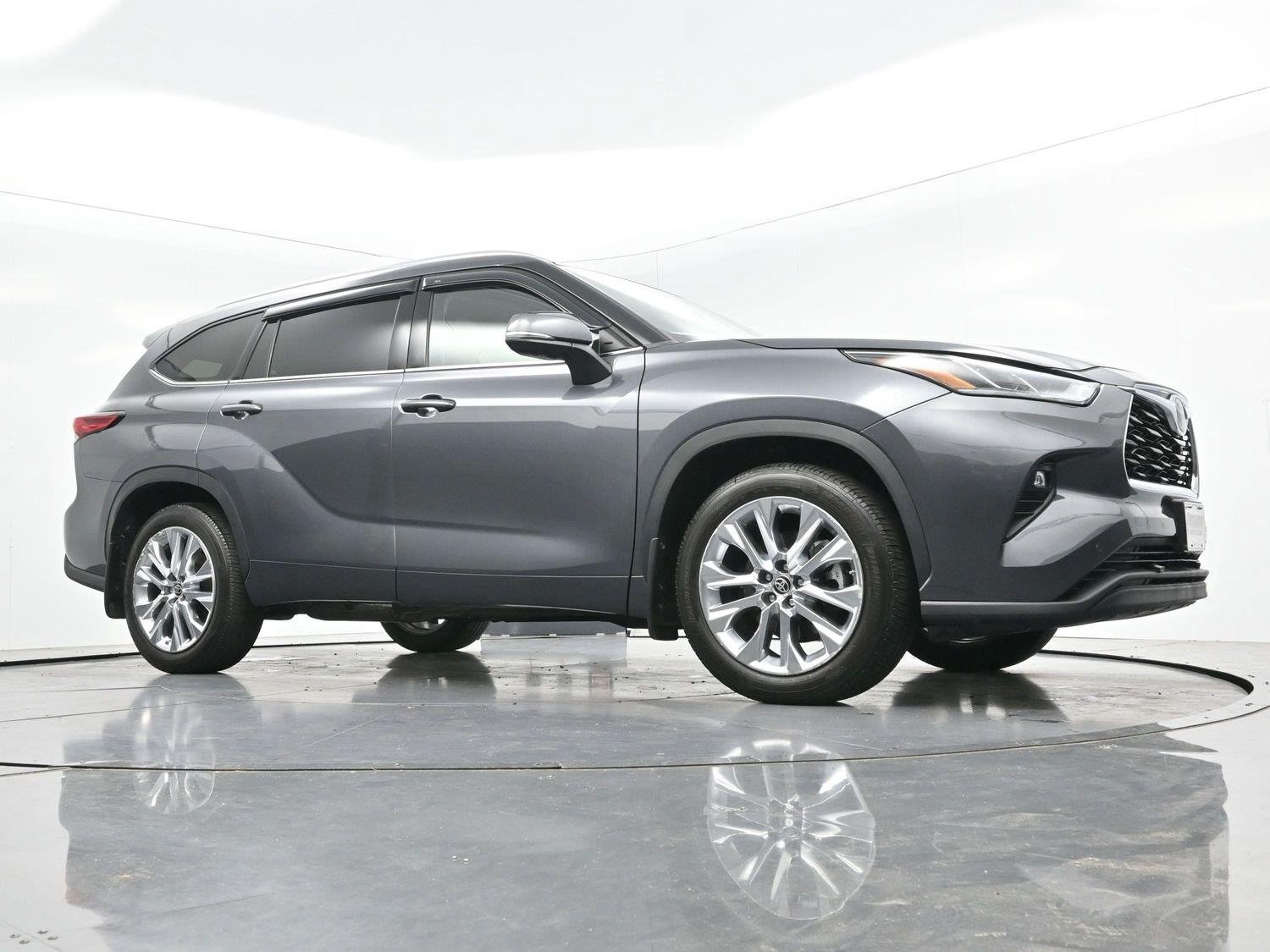 Used 2021 Magnetic Gray Metallic Toyota Limited image 43