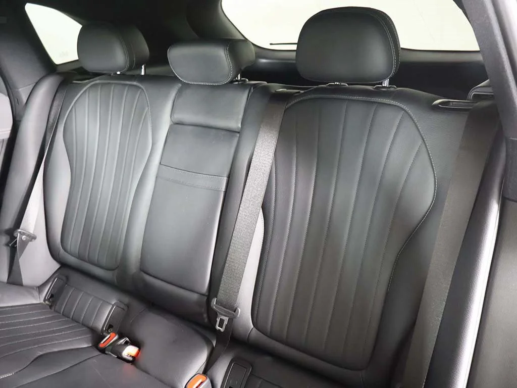 Used 2023 Black Mercedes-Benz 500 SUV image 35