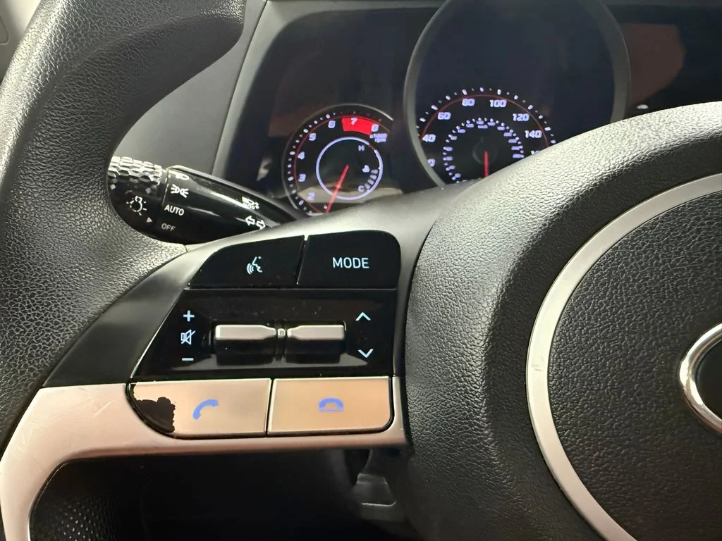 Used 2021 Gray Hyundai SEL image 18