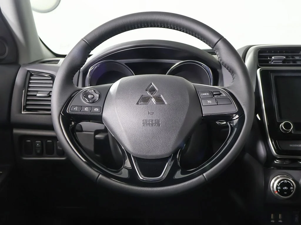 New 2026 Black Mitsubishi 2.0 SE image 33