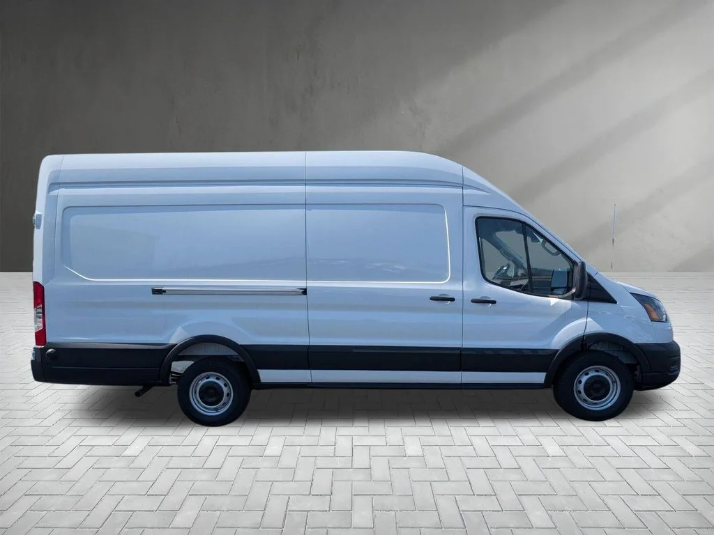New 2026 Oxford White Ford Cargo Van image 9