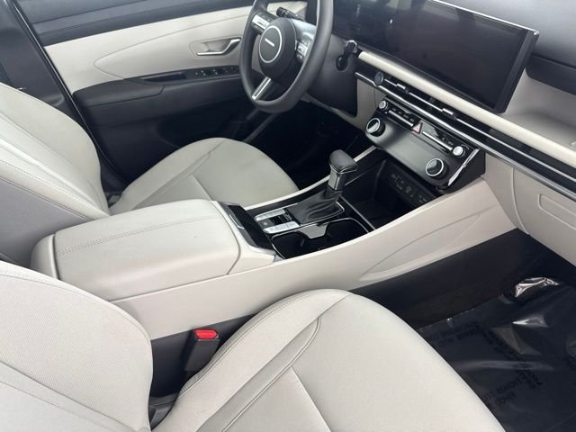 Certified Used 2025 White Hyundai SEL image 22