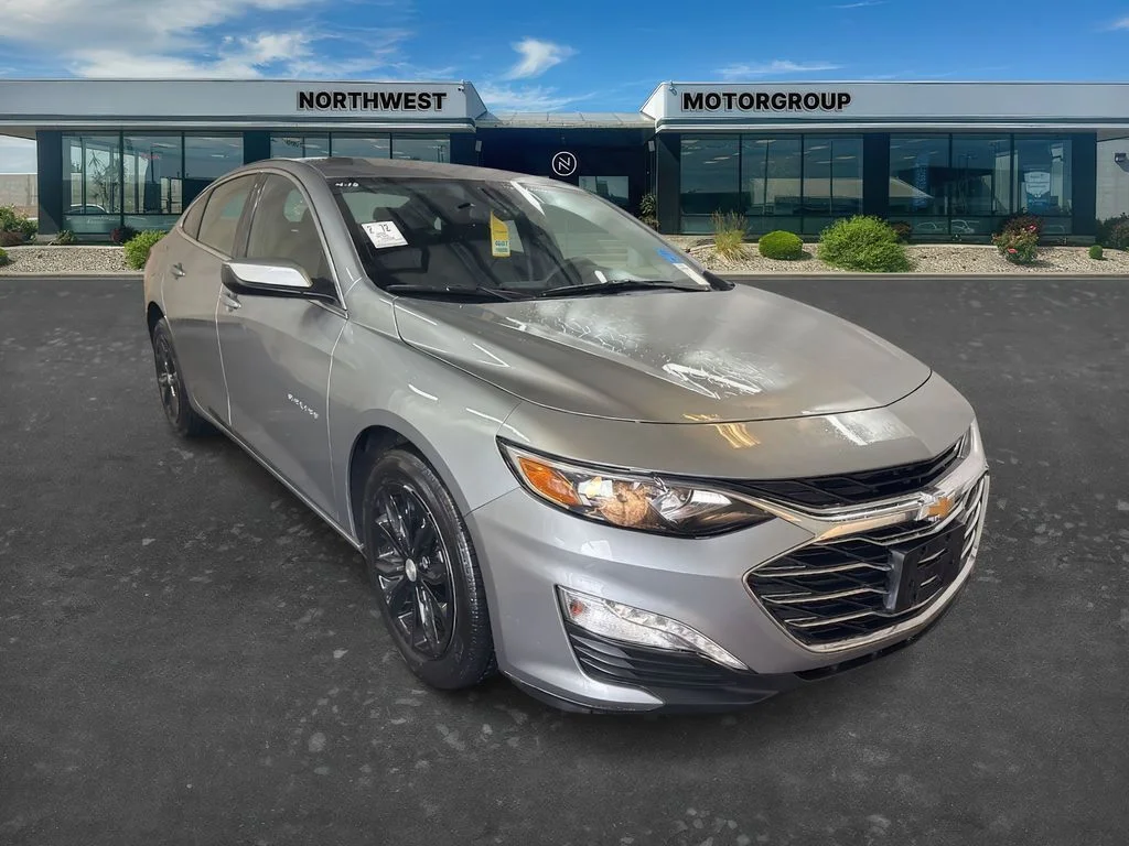 Used 2024 Sterling Grey Metallic Chevrolet 1LT image 1