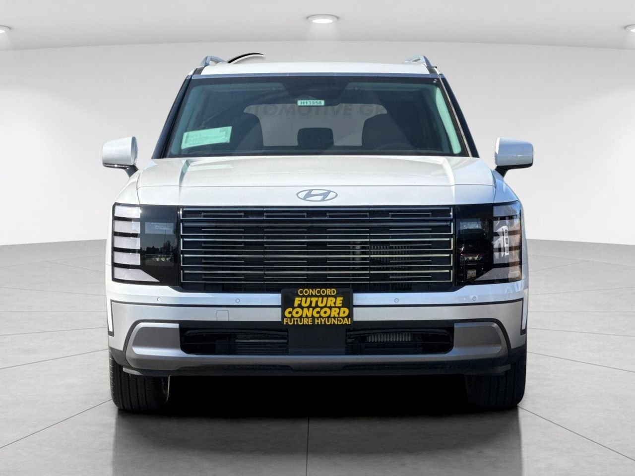 New 2026 White Hyundai SEL 8P image 8