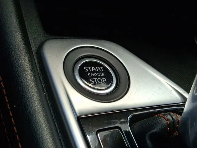 Used 2022 White Nissan SR image 24