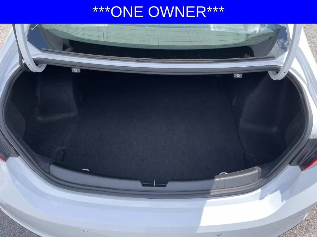 Used 2025 Summit White Chevrolet 1LT image 12
