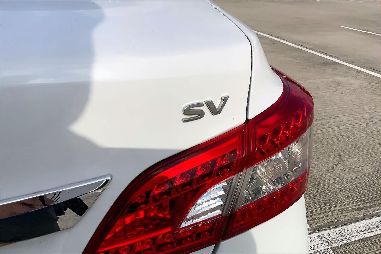 Used 2014 Aspen White Nissan SV image 10