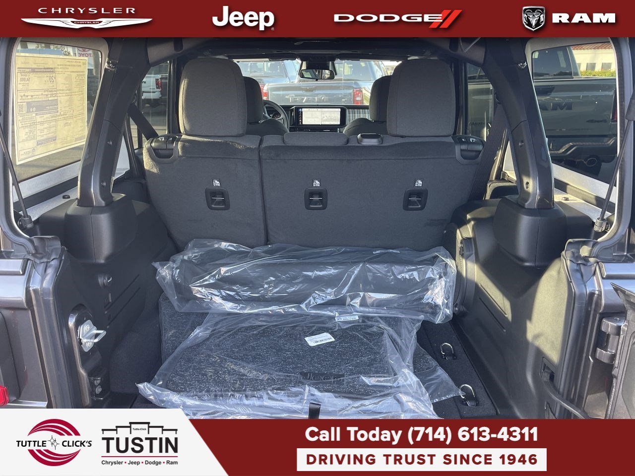 New 2026 Granite Crystal Metallic Clearcoat Jeep 85th Anniversary image 27