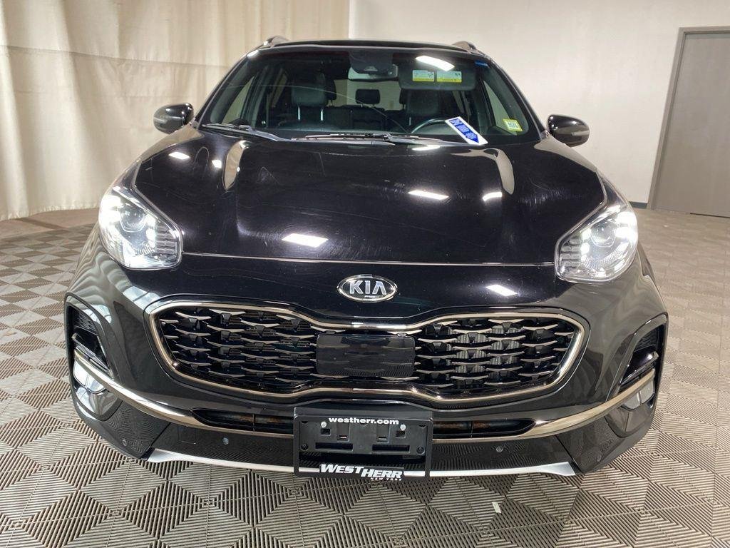 Used 2021 Black Cherry Kia SX image 3