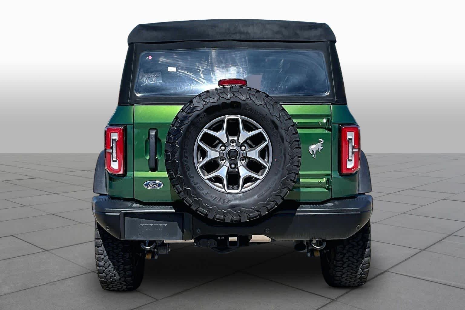 Used 2024 Eruption Green Metallic Ford Badlands image 12