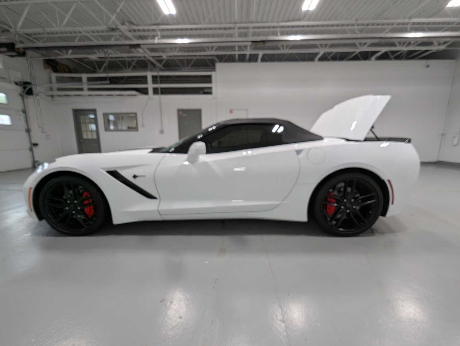 Used 2019 Arctic White Chevrolet 1LT image 12