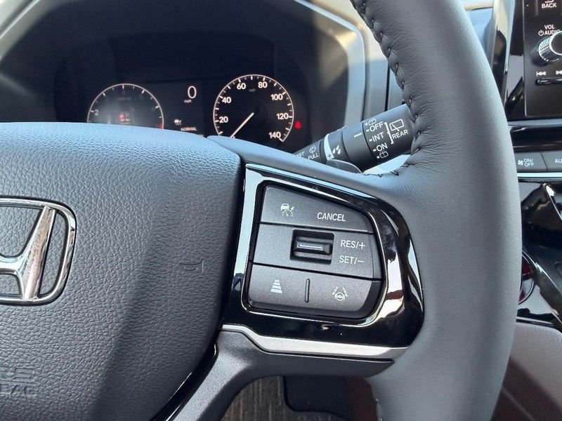 2026 Honda Odyssey Touring - Photo 17