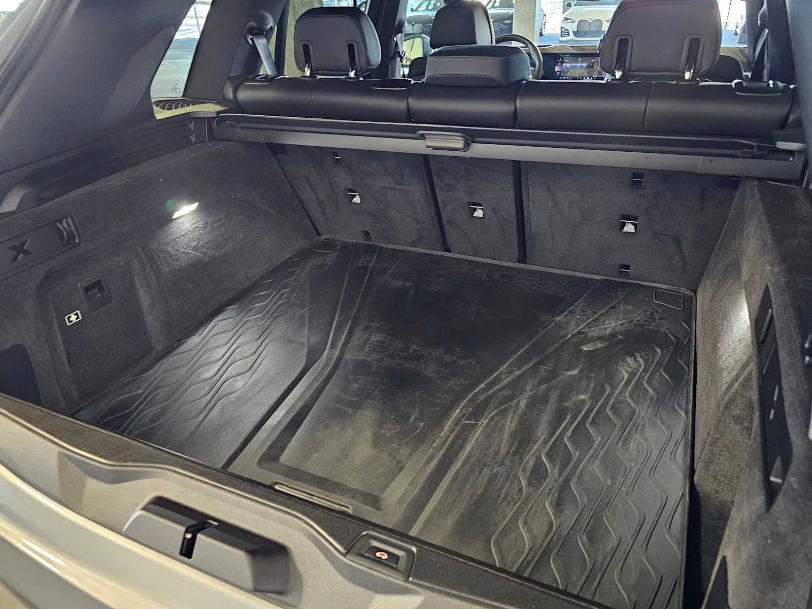 Certified Used 2026 Skyscraper Grey Metallic BMW xDrive40i image 32