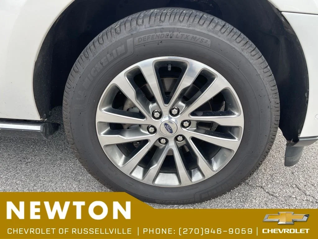 Used 2018 White Ford Limited image 21