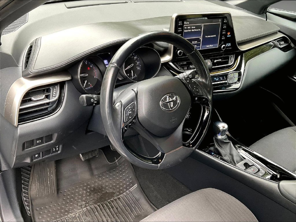 Used 2019 Silver Toyota XLE image 8