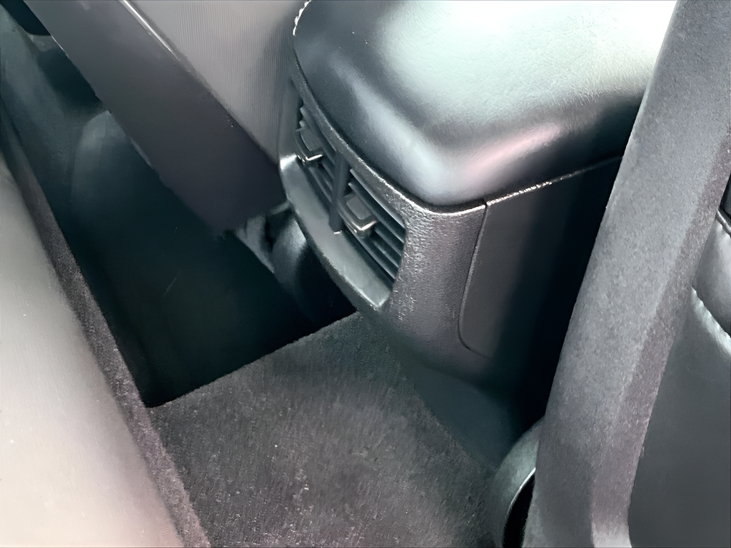 2023 Dodge Challenger R/T - Photo 17