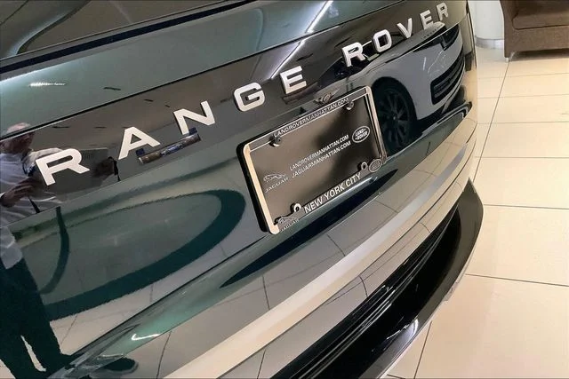 Certified Used 2025 Green Land Rover SE image 27