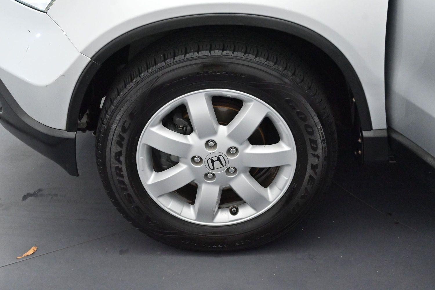 Used 2009 Alabaster Silver Metallic Honda EX image 24