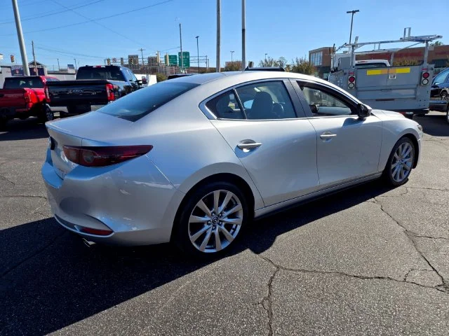 Used 2019 Silver Mazda Select image 8