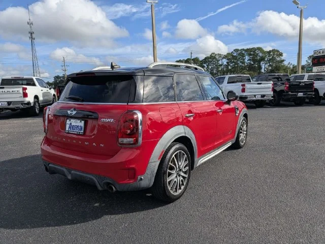 Used 2018 Red MINI Cooper S image 3