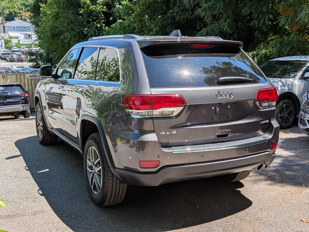 Used 2021 Gray Jeep Limited image 10