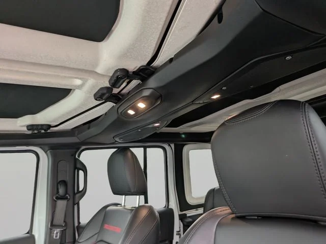 Used 2025 White Jeep Rubicon X image 18