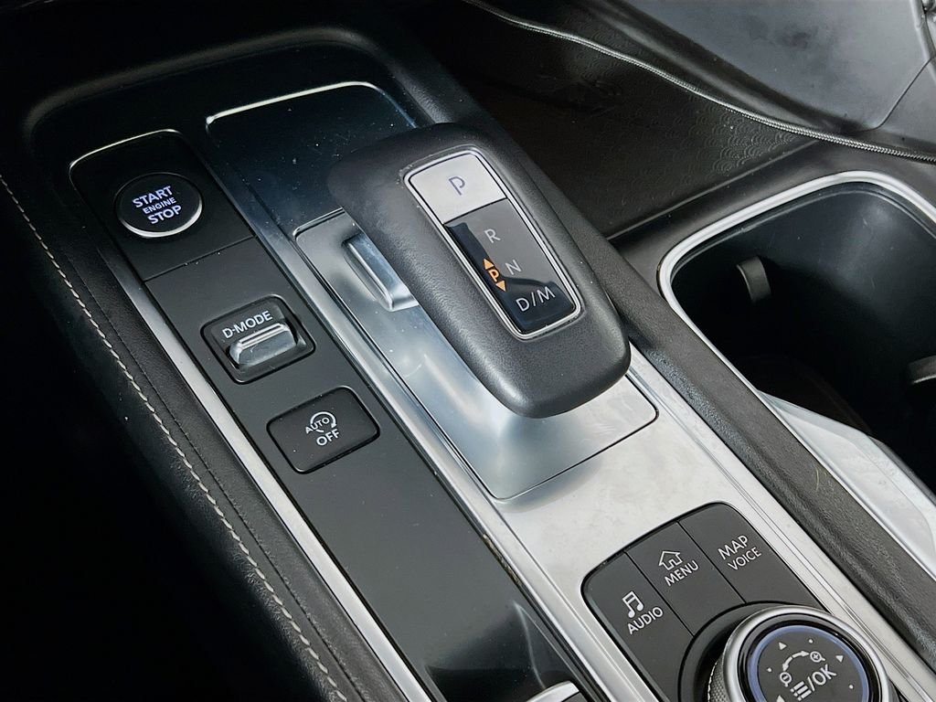 Used 2023 Blue INFINITI LUXE image 17