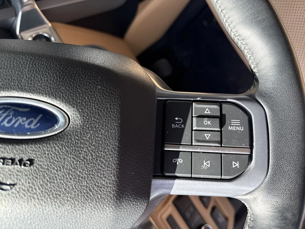 Used 2023 Blue Ford Lariat image 28
