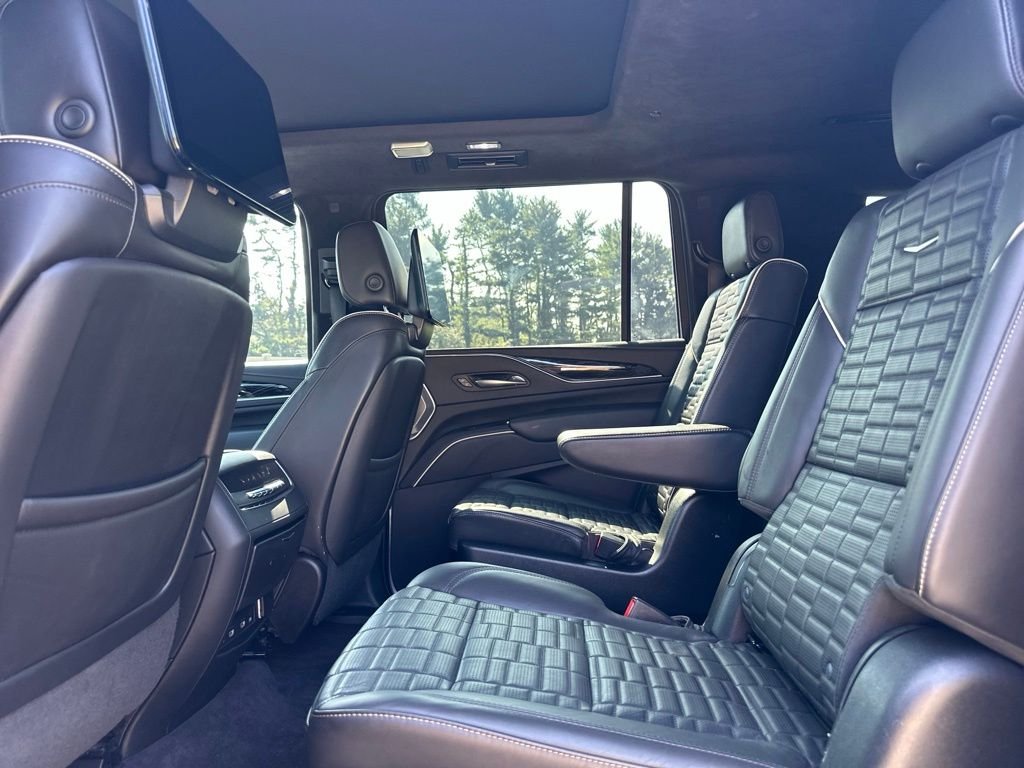Used 2023 Silver Cadillac V-Series image 21