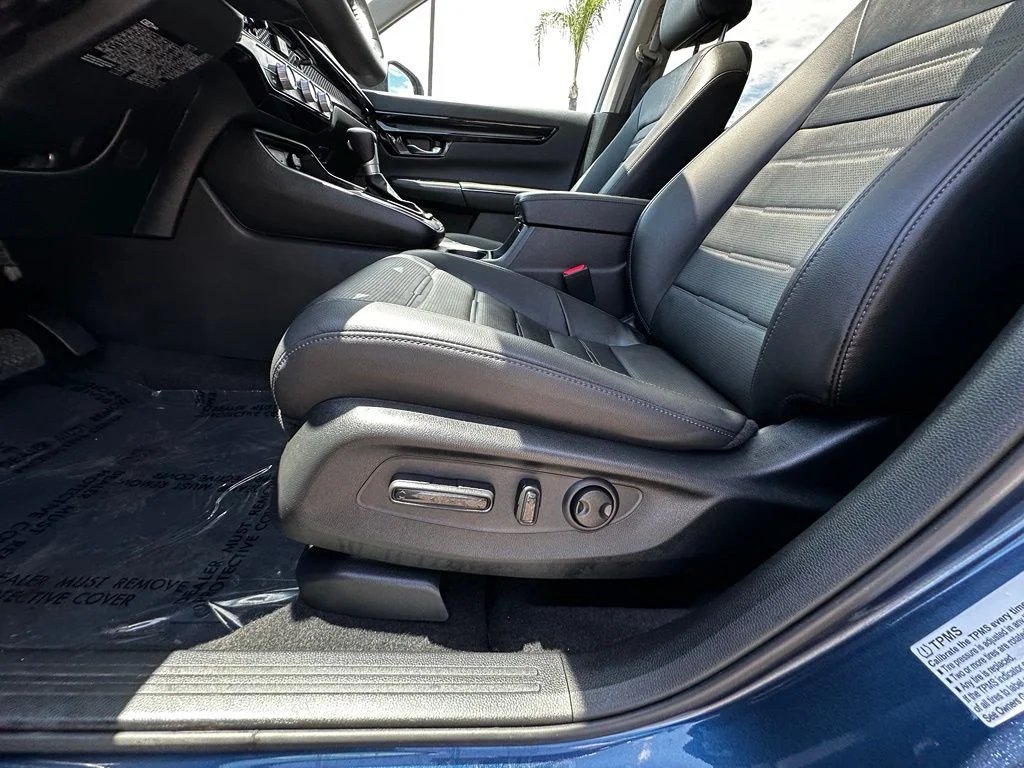 Used 2024 Blue Honda EX-L image 24