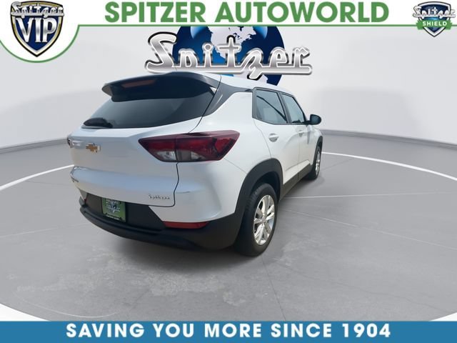 Used 2023 Summit White Chevrolet LS image 9