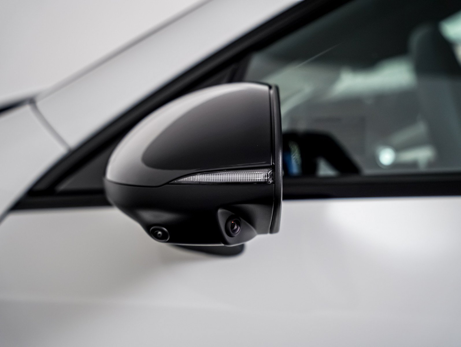 New 2027 Polar White Mercedes-Benz CLA 250+ image 23