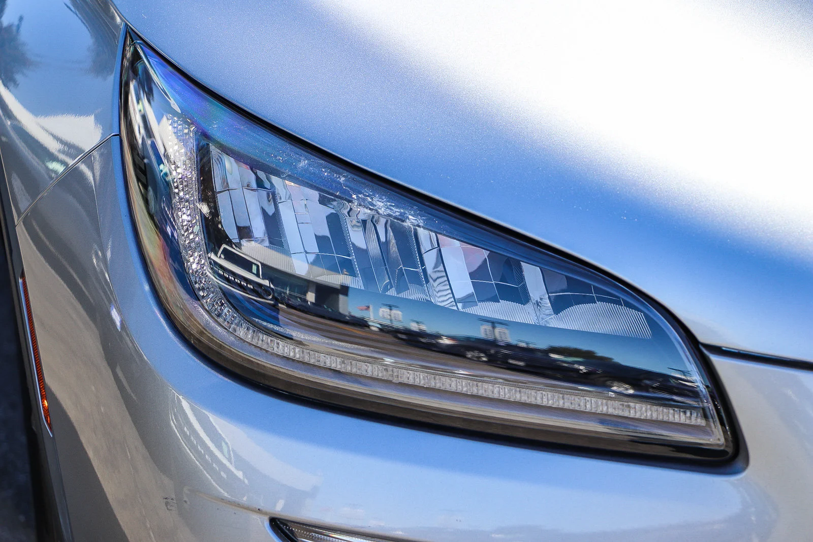 Certified Used 2023 Radiance Metallic Lincoln Standard image 4