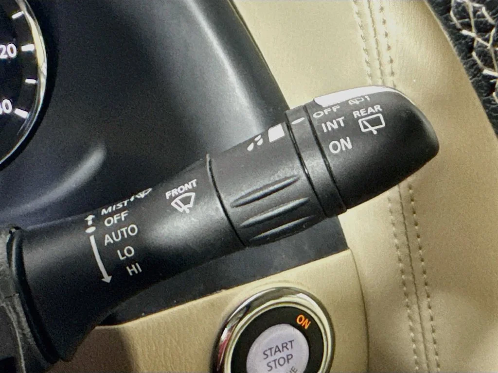 Certified Used 2022 Red INFINITI LUXE image 15