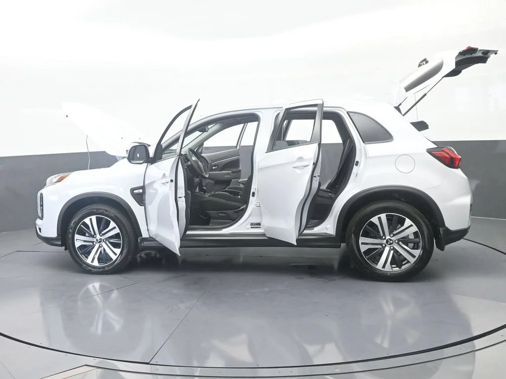 New 2027 White Diamond Mitsubishi 2.0 ES 2WD image 66