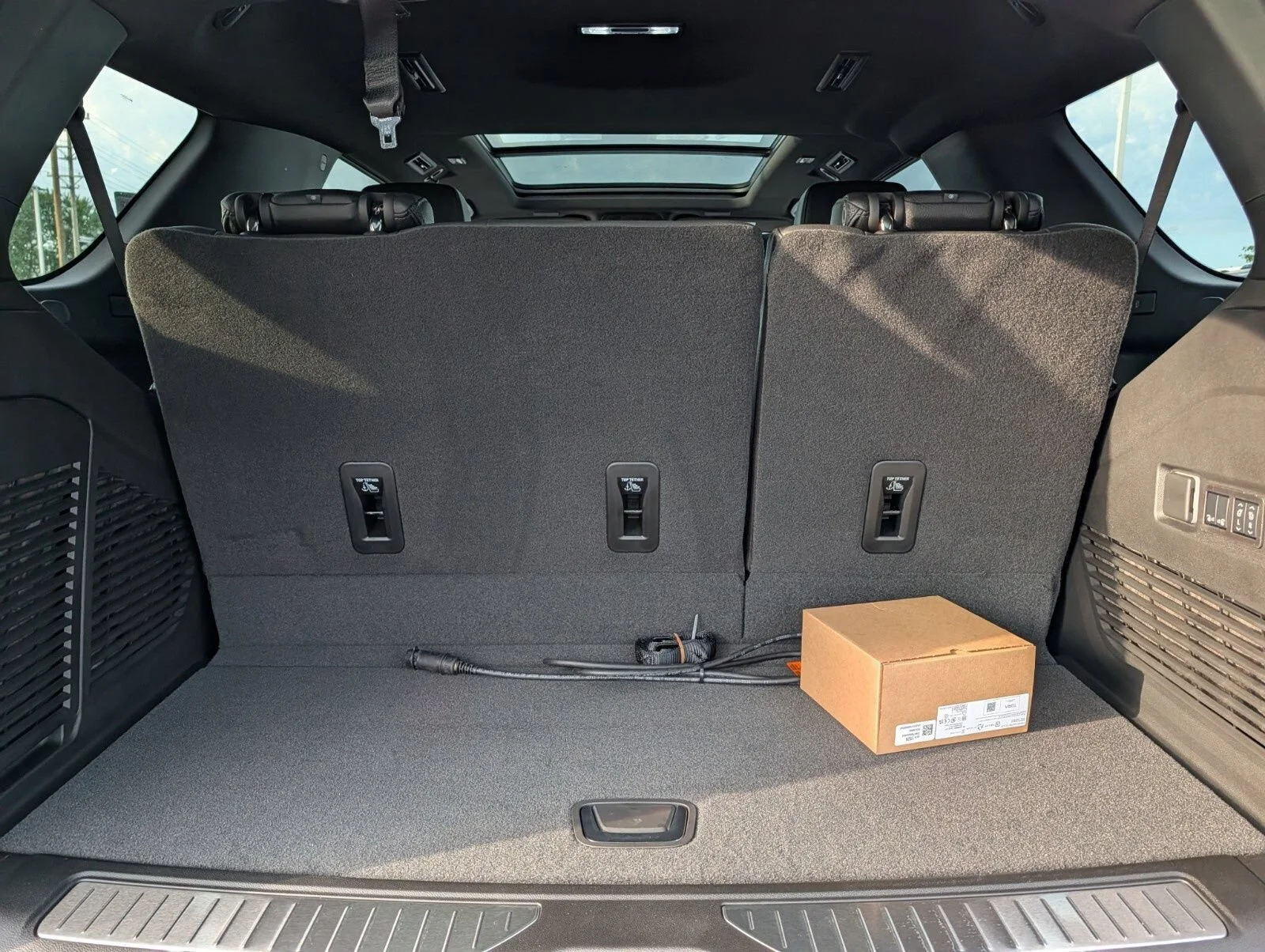 2026 GMC Yukon Denali - Photo 30