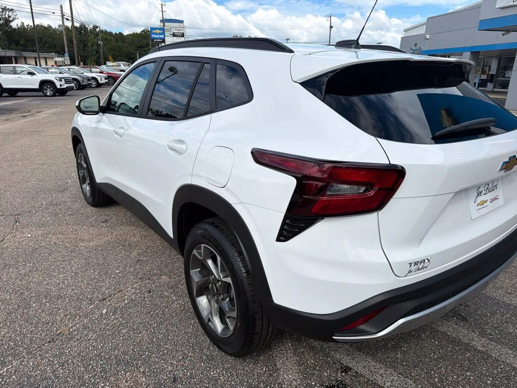 New 2026 Summit White Chevrolet LT image 3