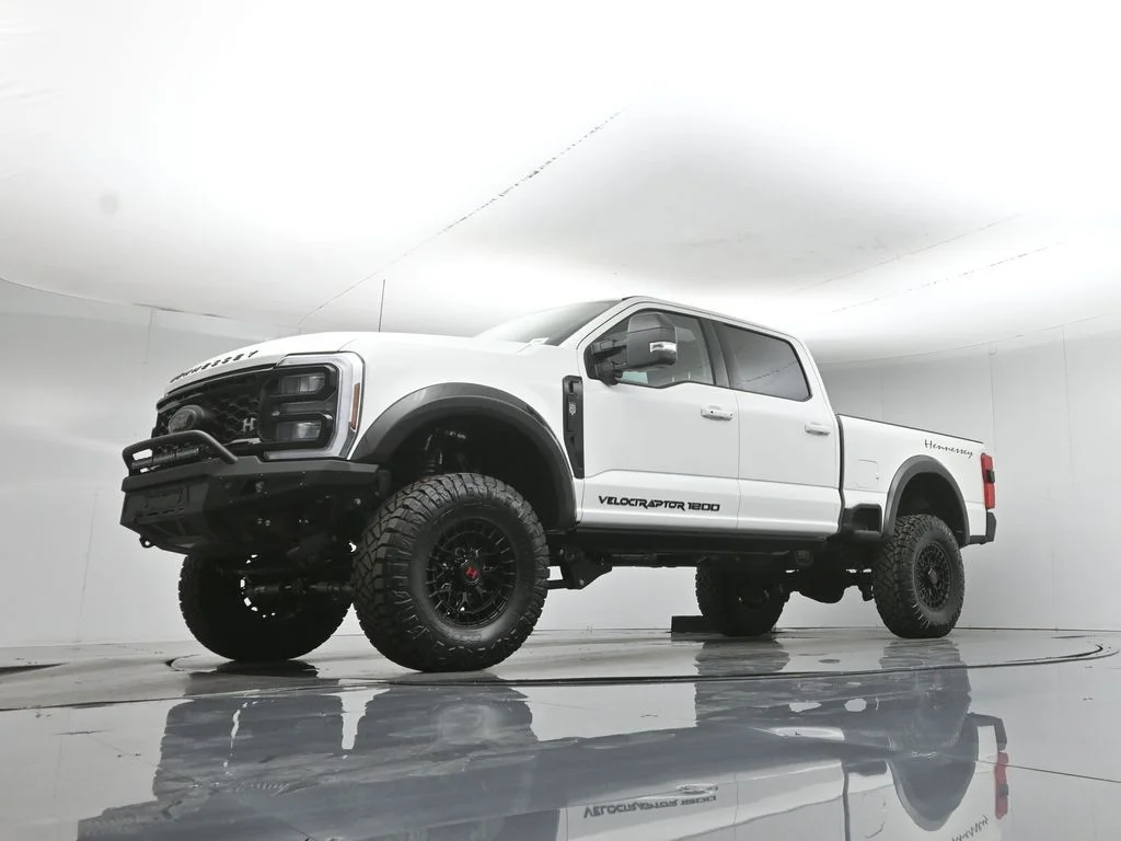 New 2026 Star White Metallic Tri-Coat Ford Lariat image 48